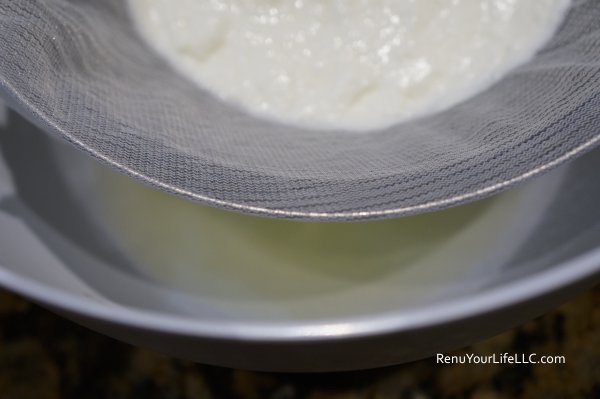 DSC01354-Straining-Yogurt-Optm